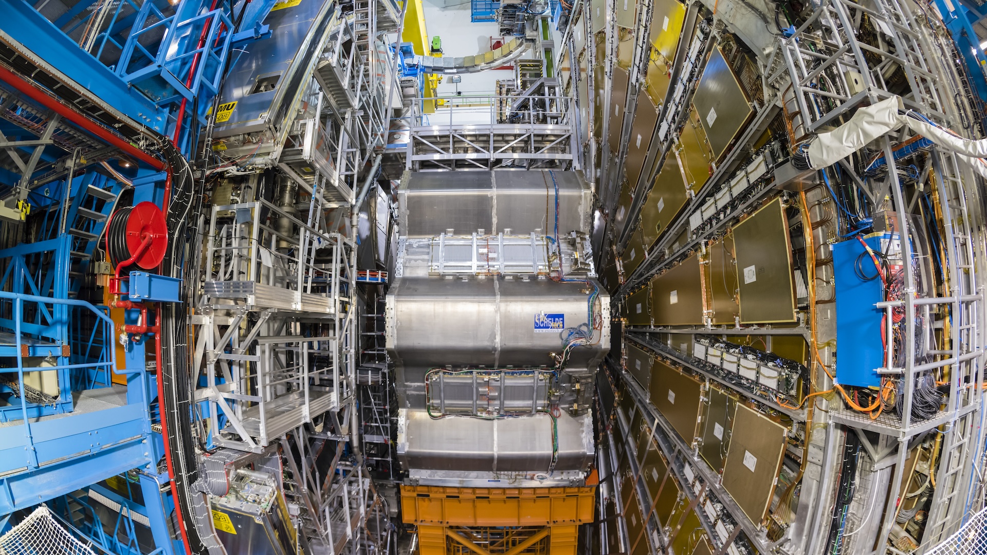 Самый мощный ускоритель частиц в мире получит революционное обновление