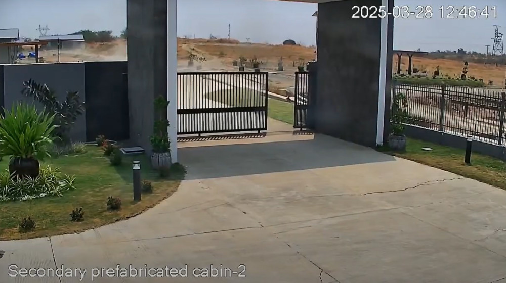 Уникальное видео разрыва земли во время землетрясения в Мьянме