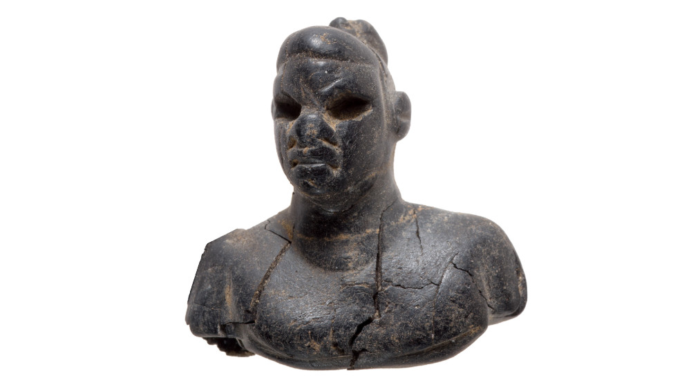 В израильской пустыне нашли уникальные африканские фигурки из эбенового дерева в христианских захоронениях
