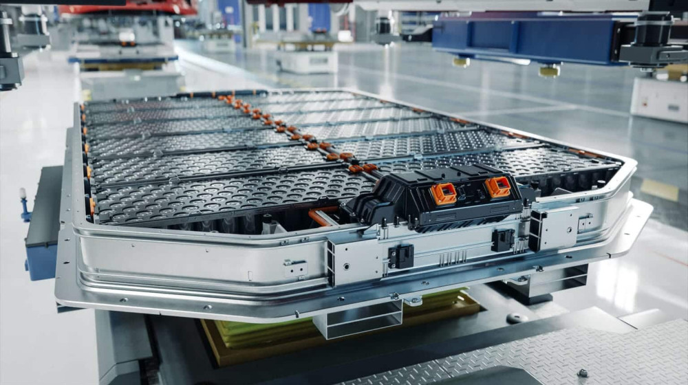 Русские графеновые аккумуляторы меняют правила игры на рынке электромобилей уже в 2025 году