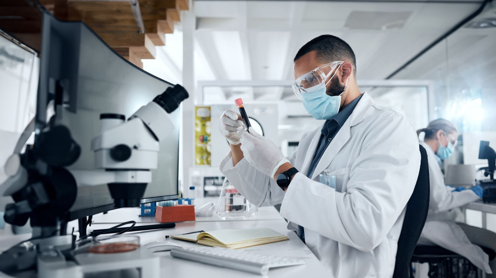 Тайные лаборатории создают вирусы против славян и это не фантастика