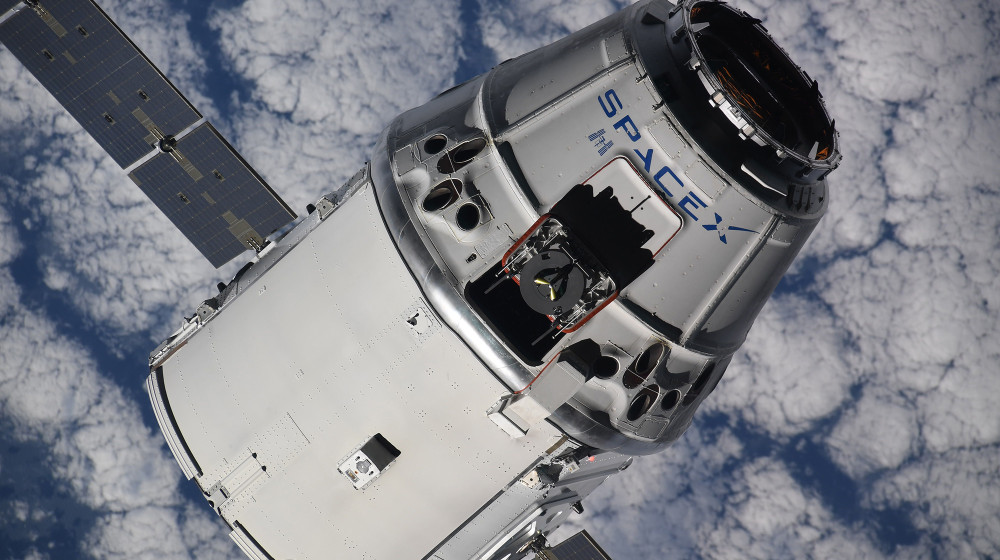 SpaceX прекращает выпуск КОРАБЛЕЙ CREW DRAGON — что будет дальше с пилотируемой космонавтикой?