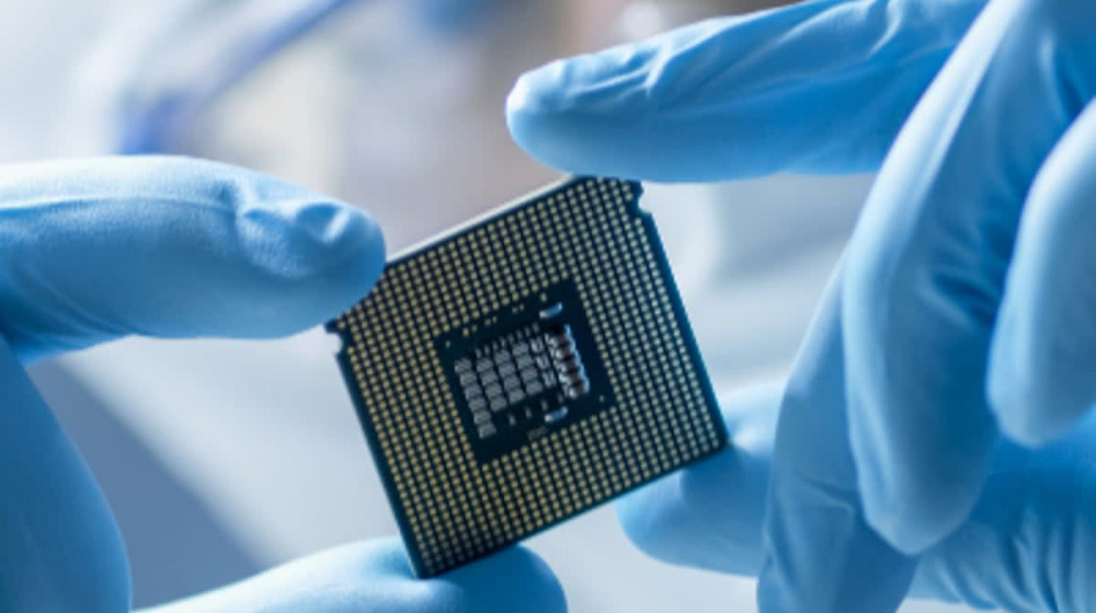 Пора прощаться с громоздкими смартфонами