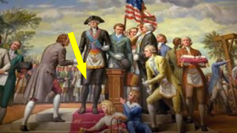 Общество черепа и костей Йельского университета раскрывает тайны элиты