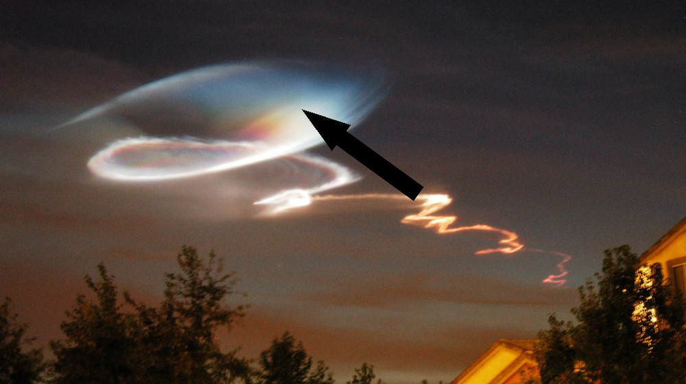 Таинственные светящиеся сферы, меняющие курс: что скрывает НЛО-шары?
