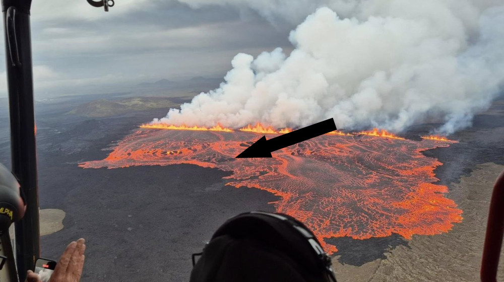  Lava erupts from gigantic fissure in Iceland following earthquake swarm — and the photos are epic 