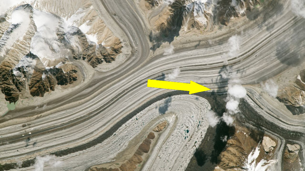  Trio of stripy glaciers merging in 'Earth's highest battleground' are part of a major anomaly scientists don't fully understand — Earth from space 