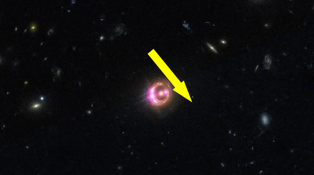  Astronomers accidentally use rare 'double zoom' technique to view black hole's corona in unprecedented detail 