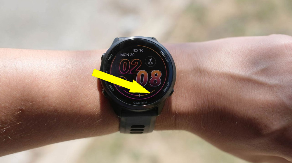  Garmin Forerunner 570 восхищает яркостью и точностью, но ценник зашкаливает