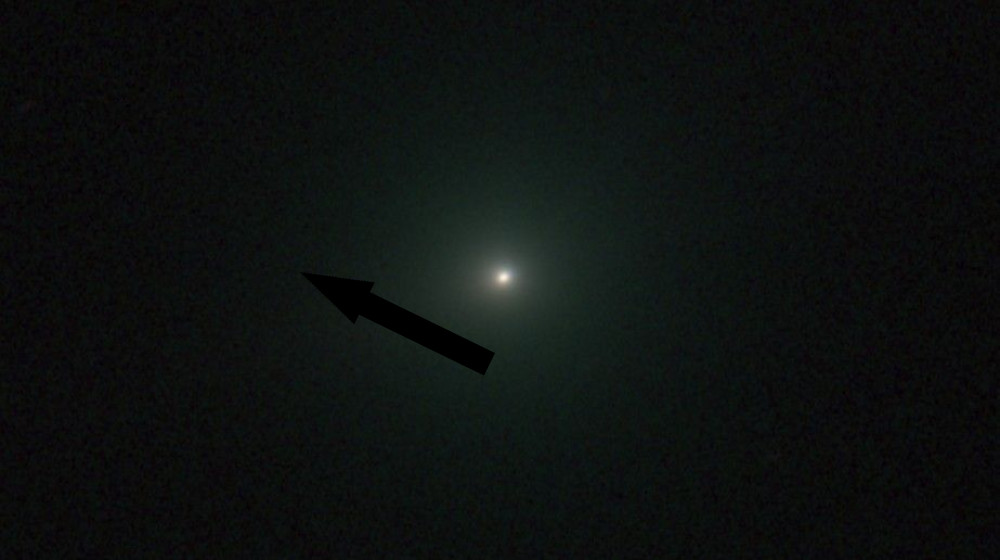 Зеленое сияние межзвездного кометы 3I/АТЛАС и скрытая хвостовая тайна