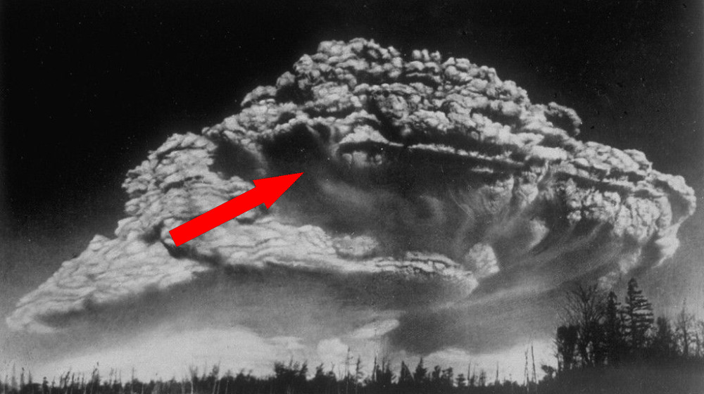  Russia's Bezymianny volcano blew itself apart 69 years ago. It's now almost completely regrown. 