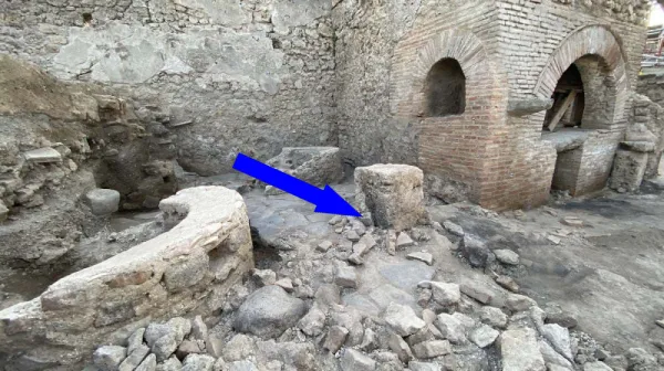 Раскрыта тайна древних ритуалов сожжения и жидких подношений в огромном римском кладбище Французской Ривьеры