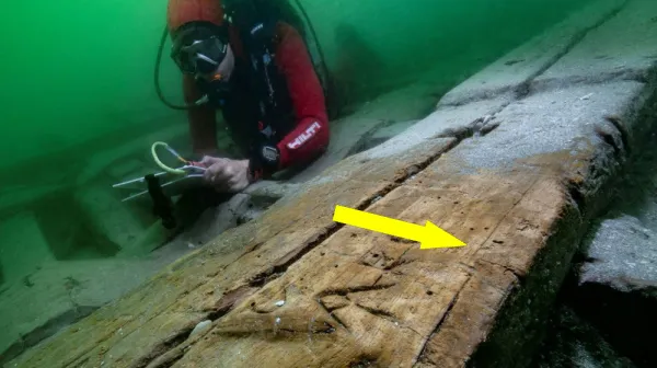  Fingerprint of ancient seaborne raider found on Scandinavia's oldest plank boat 