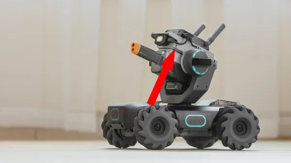  New 'Transformer' humanoid robot can launch a shapeshifting drone off its back — watch it in action 