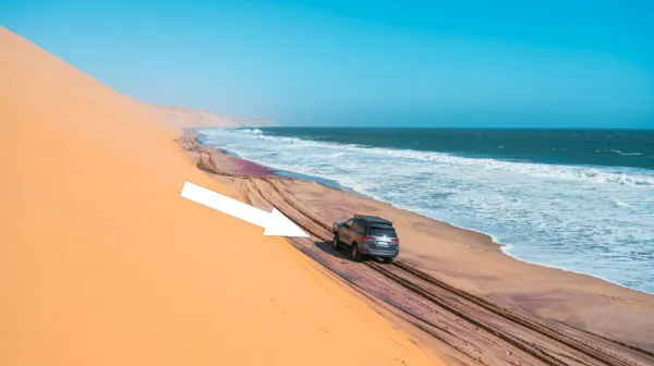  How can deserts form next to oceans? 