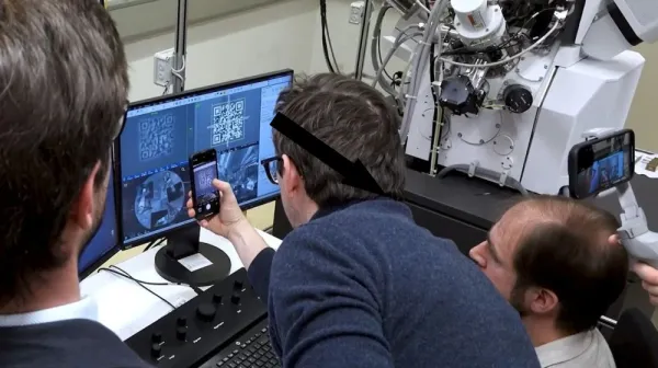  World's smallest QR code can store data for thousands of years ‪—‬ but you need an electron microscope to see it 