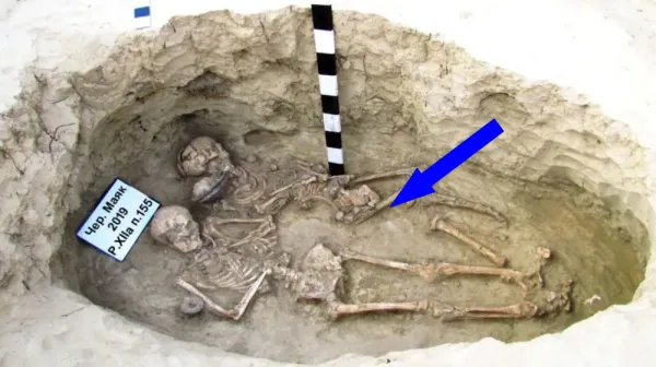  1,900-year-old double Scythian burial in Ukraine contains toxic red mineral 