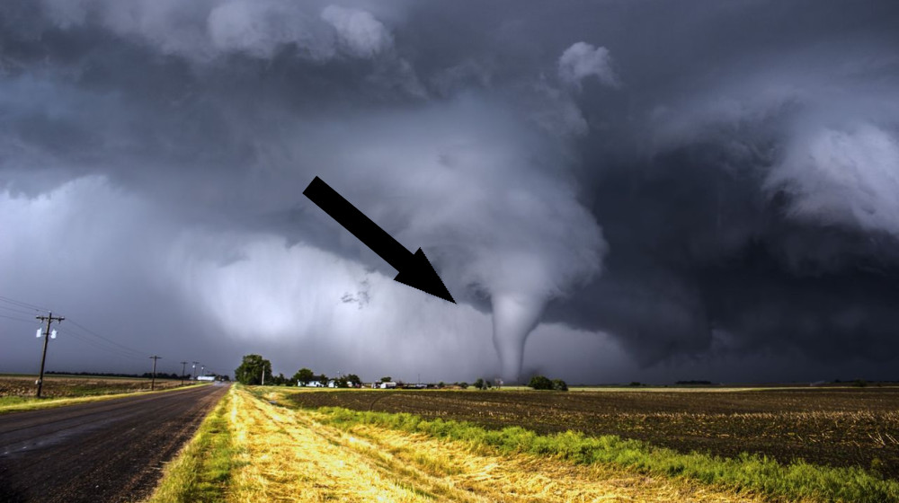 Выжить после смерча: реальные истории и научные факты о выживании в хаосе природной стихии