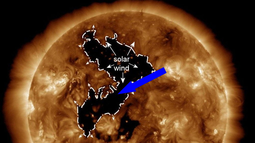  Northern lights may be visible from several US states Friday and Saturday as giant hole opens up in sun's atmosphere 