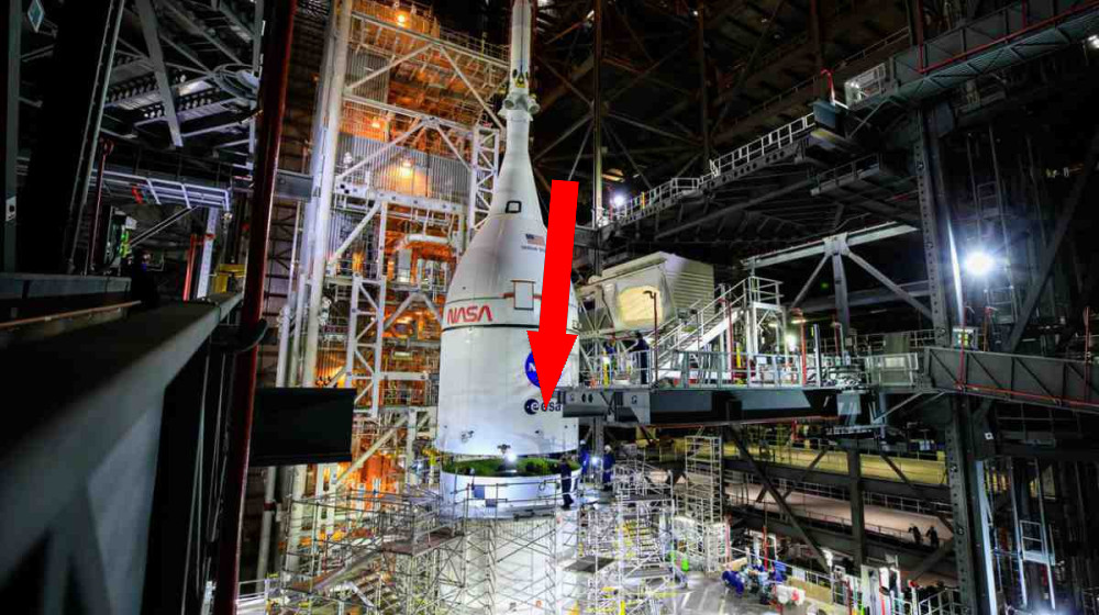  Can the US be trusted with the moon? A law scholar raises concerns after Artemis II's success. 