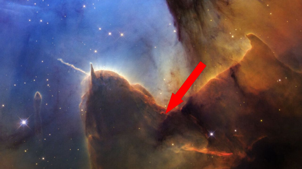 Галактическое Перерождение: как Хаббл вновь открыл Трифидную туманность и заметил загадочный энергетический поток